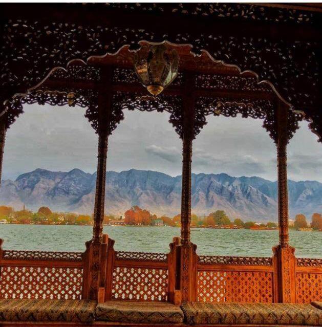 Yadgaar Houseboats Otel Srīnagar Dış mekan fotoğraf